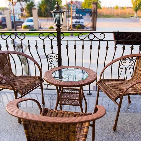 Hotel Giuliano Bragadiru Ngoại thất bức ảnh