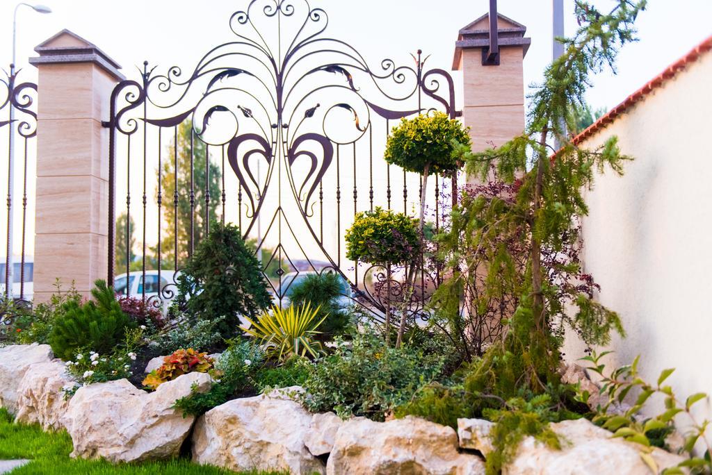 Hotel Giuliano Bragadiru Ngoại thất bức ảnh