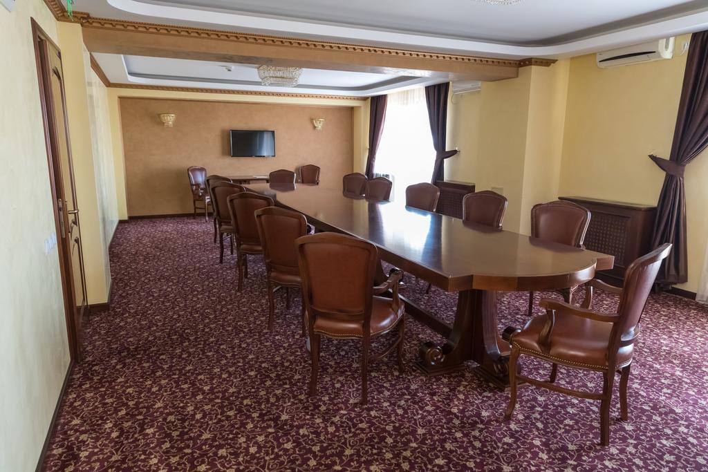 Hotel Giuliano Bragadiru Ngoại thất bức ảnh