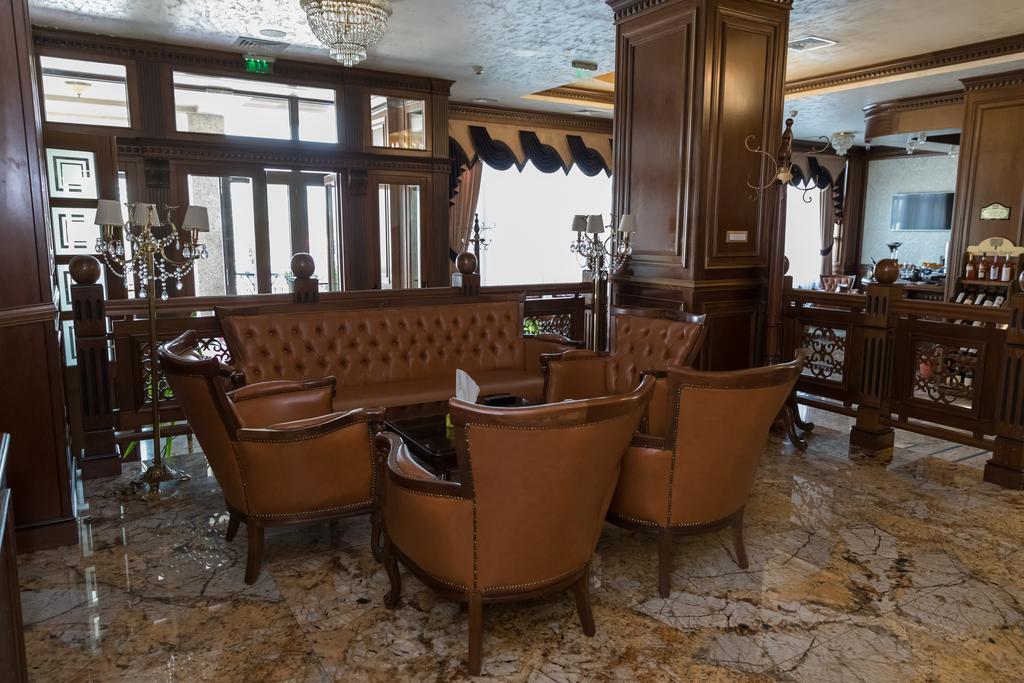 Hotel Giuliano Bragadiru Ngoại thất bức ảnh